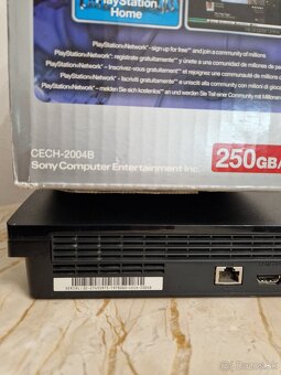 PlayStation 3 Slim 250GB + 2 ovládač a 89 hier - 6