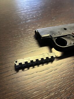Štartovacia pištoľ 6mm - 6