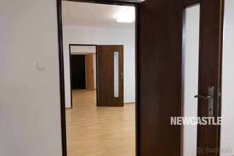 NEWCASTLE⏐Na prenájom kancelárske priestory s parkovaním, pr - 6