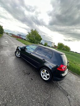 Volkswagen Golf V 2.0 TDI Nová STK - 6