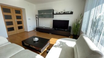 Predaj byt Bytča 2+1 62m2 +garsónka 35m2 +garáž 21m2 +terasa - 6