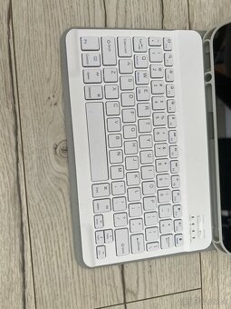 Apple IPad 2025 - 6