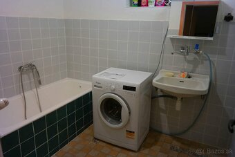 Miesto v 2 posteľovej izbe DNV - 6