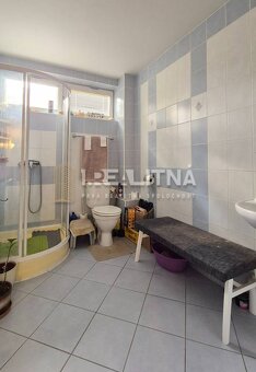 POSCHODOVÝ RODINNÝ DOM V PODKONICIACH, 300M2 - 6