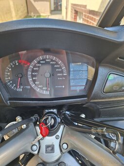 Honda Pan european ST1300 93kw - 6