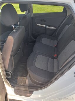 KIA Cee’d Sporty Wagon Combi 74kw Manuál - 6