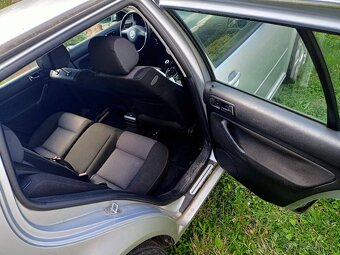 Predám Golf 4=1,6 77kw benzín 2001 - 6