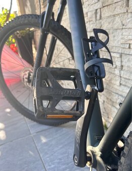 Specialized Mountain Bike - 6