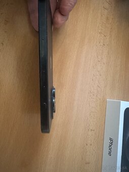 iPhone 15 Pro 256GB Black Titanium - 6