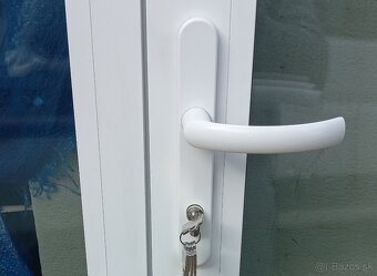 Predám vchod. hliníkové dvere 80 x 200 antracit a 224 x 203 - 6