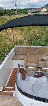 Motorový čln, loď Orion 560 SD - 6