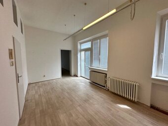 Kancelársky priestor v centre Trnavy  - 6