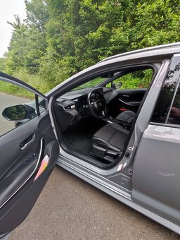 Toyota Corolla Combi 2.0 - 6