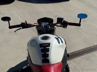 Suzuki GSR600 - 6