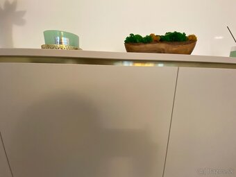 Závesná komoda - 6