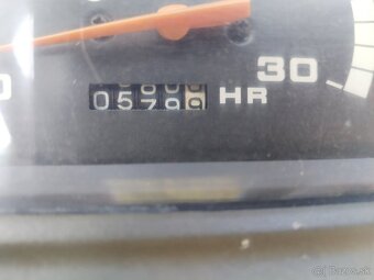 Mitsubishi MT 220 - 6