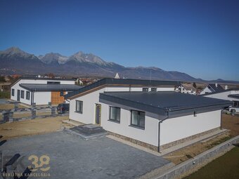 Nadčasové rodinné domy v skvelej lokalite pod Tatrami - 6