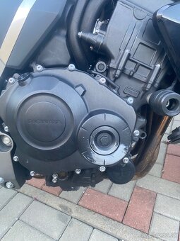 Honda CB1000R - 6