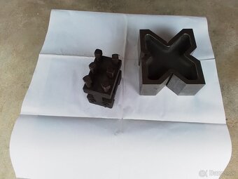 Predám frézovacie hlavy, nozovy drziak a prizmu. - 6