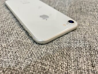 iPhone 8 64GB (plne funkčný) - 6