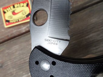 Predám nôž SPYDERCO CIVILIAN. - 6