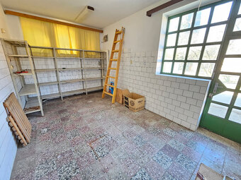 Na predaj budova s možnosťou prerobenia na dve bytové jednot - 6
