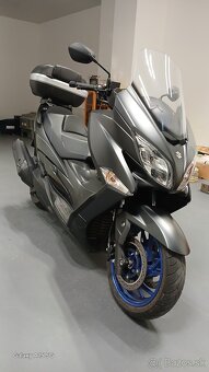 Suzuki Burgman 400 - 6