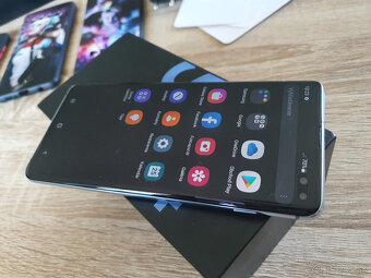 Samsung Galaxy S10 plus Blue - 6