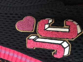 NOVÝ JUICY COUTURE originál dierkovany svetrik S - 6