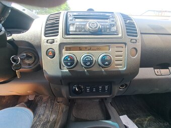 Nissan navara D40 - 6