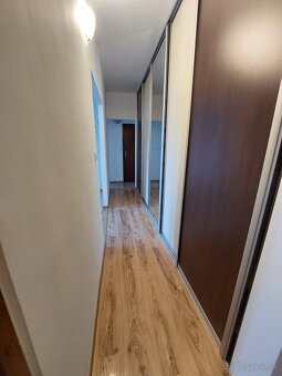 Prenajmem 2-izbový byt v Seredi - 6