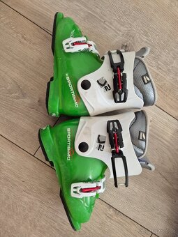 Lyže a lyžiarky - 6