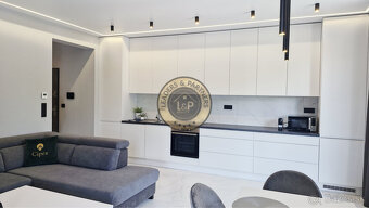 Na prenájom luxusne zariadený 2-izbový byt v Michalovciach,  - 6