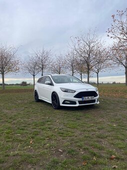 Ford Focus ST - 6