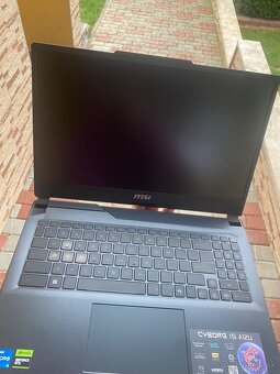 Predam herný notebook MSI 15 cyborg a12u - 6