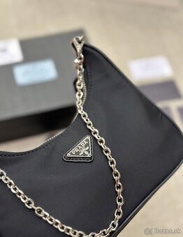 PRADA RE EDITION 2005 bag - 6
