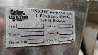 Vinifikátor objemu 6.200 L s vyhrnovaním - 6