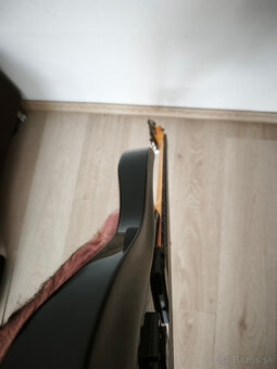 predám 7 strunové gitaru - 6