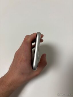 iPhone 11 Biely 64 GB - 6