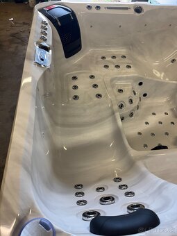 Vířivka Victoria SPA - 6