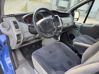 RENAULT TRAFFIC BUS LONG - 6