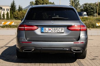 Mercedes Benz E 300 de T Avantgarde (2020) - 6