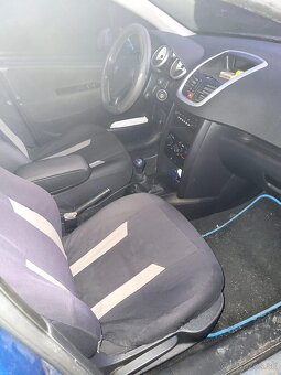 Peugeot 207 SW 1.4 benzin - 6