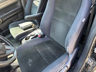Honda CR-V 2.2 diesel MT/6 - 6