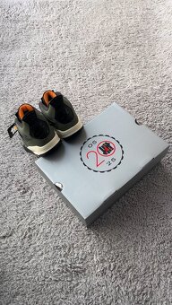 Air Jordan 4 Retro OG Undefeted (2025) - 6
