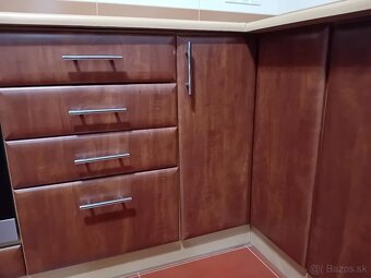 Kuchynská linka - 6