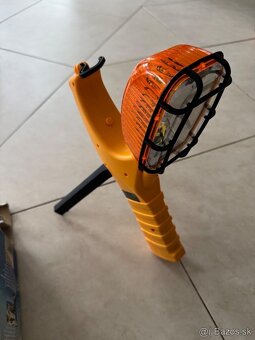 Carrefour 12 V Lampa pre núdzové osvetlenie 8937CP auta - 6