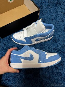Nike Air Jordan 1 Low SE - 6