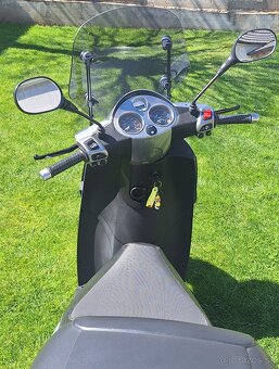 Predam maxiskuter Piaggio Carnaby 125 11kw rok 2011. Maximal - 6