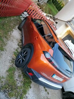 Peugeot 2008,,1,2  74kw/100koni, 8/2020/90000km-12000€ - 6